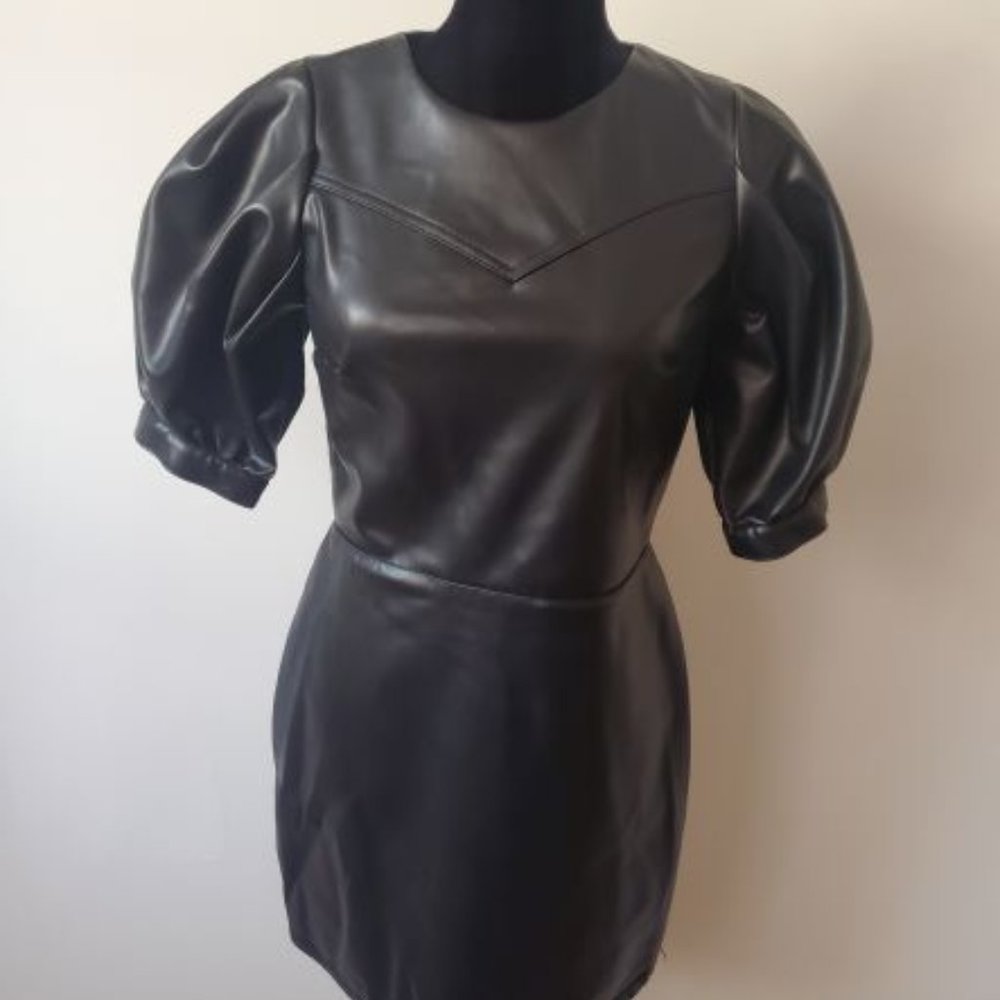 Divided Dress - Picture 2 of 3